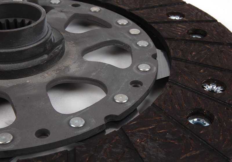 Kit de embrague completo OEM 21207587368 para BMW E82, E88, E90, E91, E92, E93, E60, E61, E85, E89. Incluye disco y prensa. Para modelos con motor N52K. Original BMW.