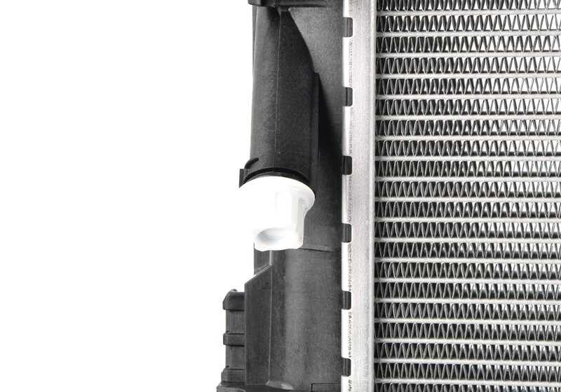 Radiador de refrigerante OEM 17118743664 para BMW G30, G30N, G31, G32, G11, G12. Recambio original BMW.