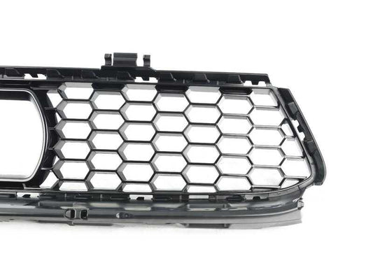 Rejilla de entrada de aire central OEM 51118080767 para BMW F91, F92, F93. Original BMW.