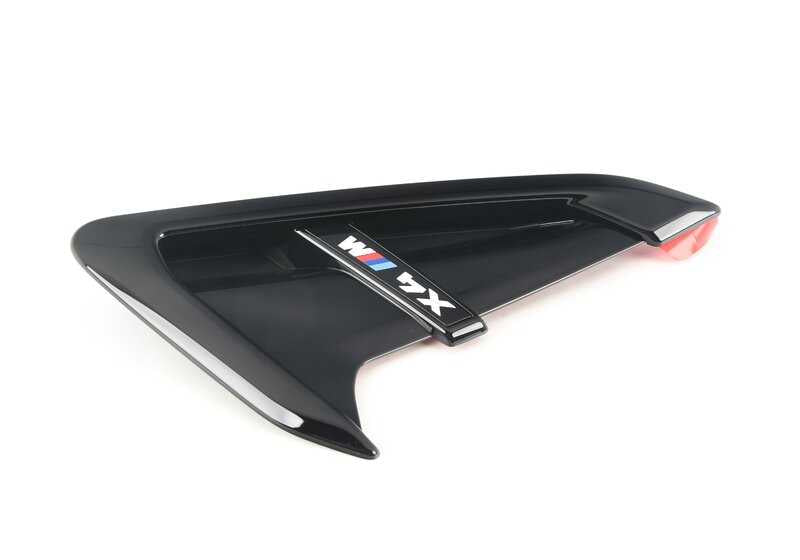 Tapa conducto aire lateral derecha OEM 51138098094 para BMW X4M F98 y F98N. Original BMW.