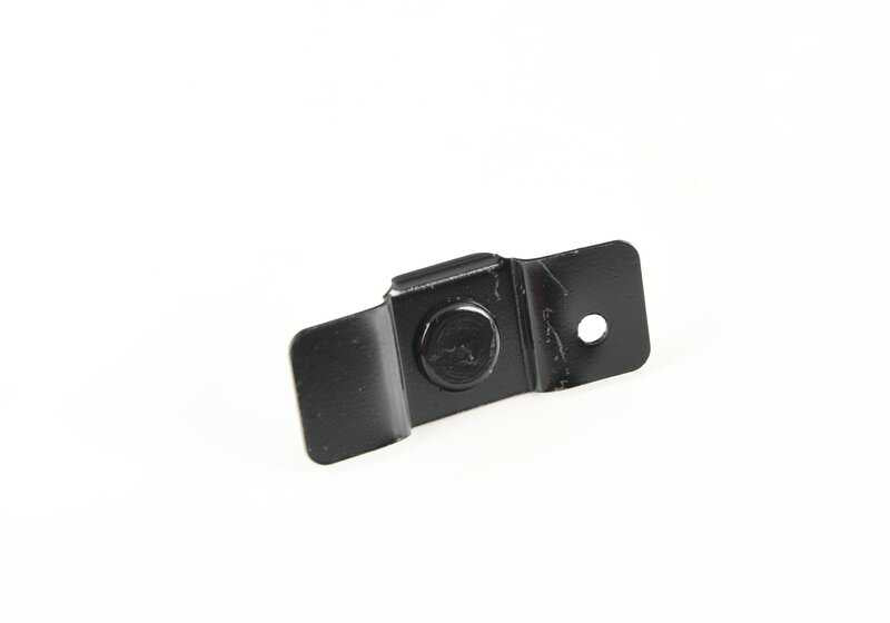 Soporte bocina (claxon) OEM 41138108805 para BMW Serie 8 E31 840i y 840Ci (todos los modelos M60 y M62, manual y automático, 1993–1999). Original BMW.