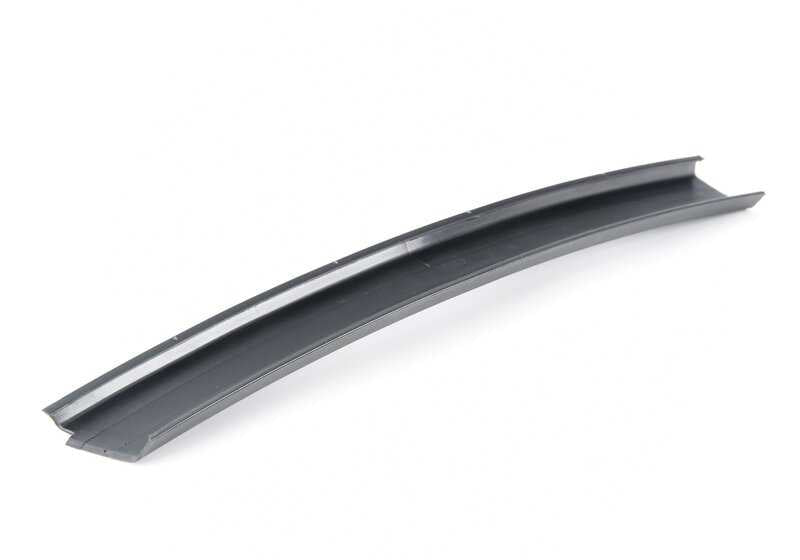Couverture de guide de fenêtre de droite pour BMW E39 (OEM 51347079598). BMW d'origine