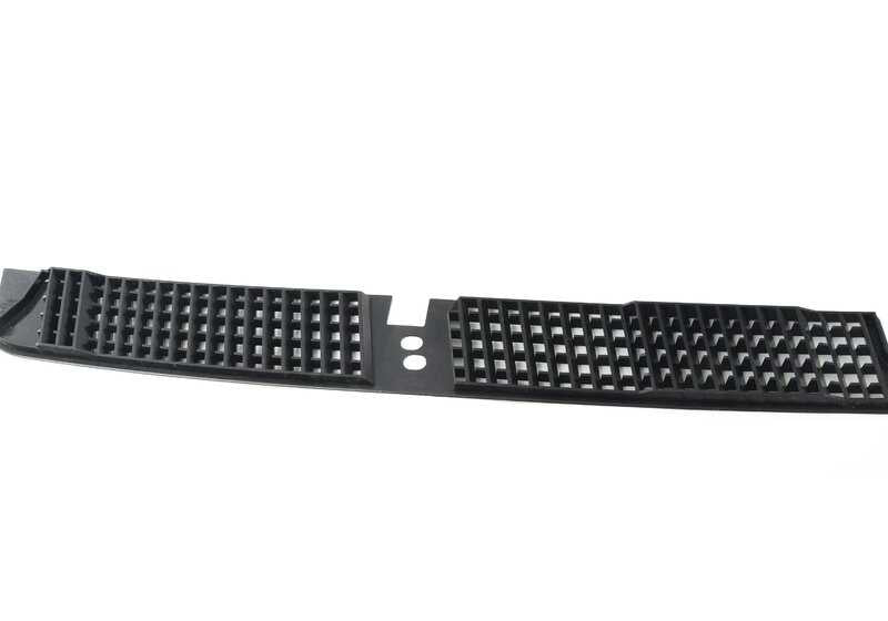 Rejilla izquierda para BMW E38 (OEM 51138166657). Original BMW.