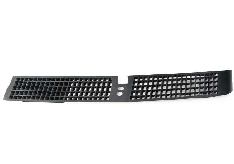 Rejilla izquierda para BMW E38 (OEM 51138166657). Original BMW.