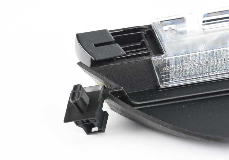Terceira luz de freio para BMW X4 F26 (OEM 63257336946). BMW original