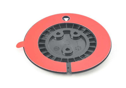 Soporte de emblema OEM 51147396324 para BMW i3 {I01} (60Ah, 120Ah, Rex). Compatible con todos los modelos de 2013 a 2022. Pieza original BMW para fijación de insignias o logotipo trasero.