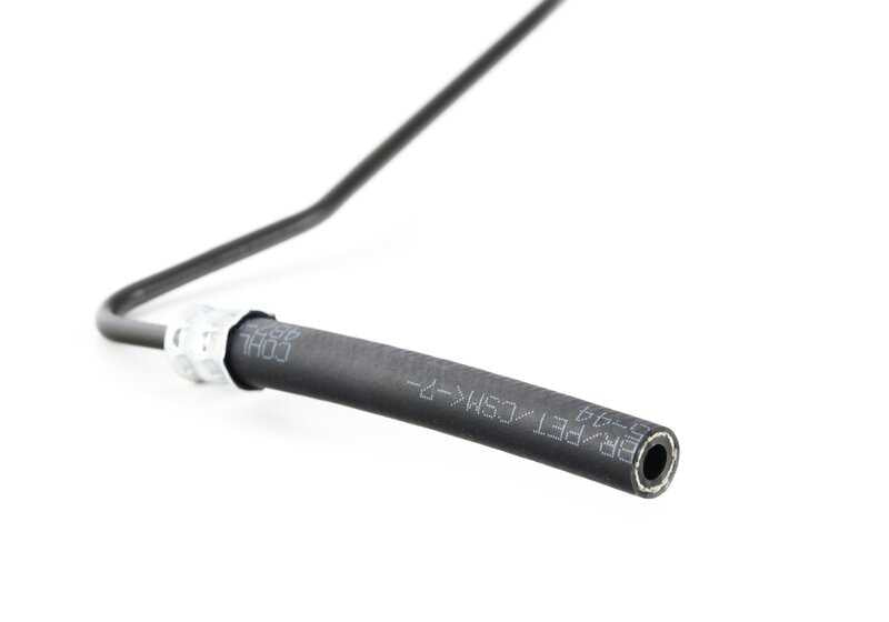Tubo de retorno hidráulico OEM 37131138175 para BMW Serie 7 E32 750i, 750iL. Compatible con versiones con motor M70 y cambio automático. Original BMW.