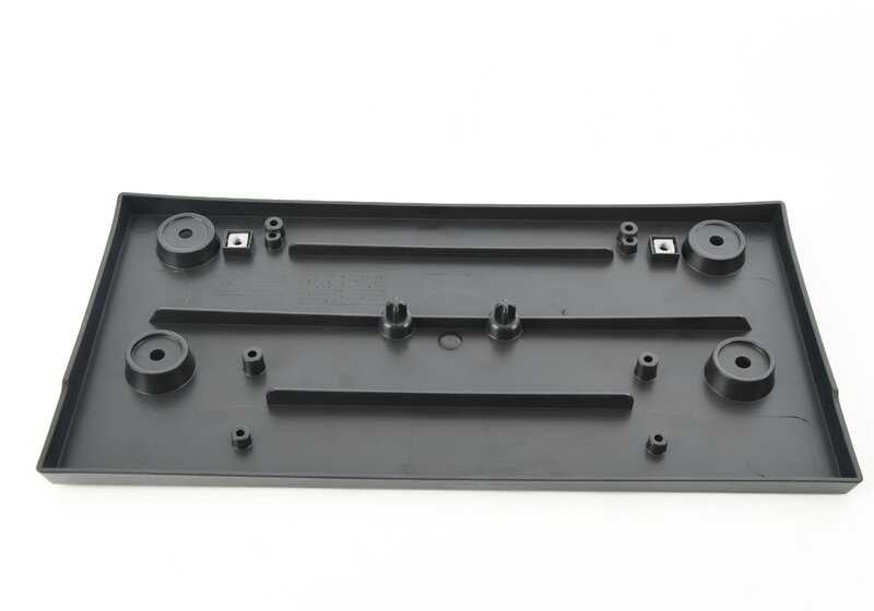 Soporte de matrícula OEM 51117462272 para BMW i3 (I01). Compatible con versiones US/Japón. Original BMW.