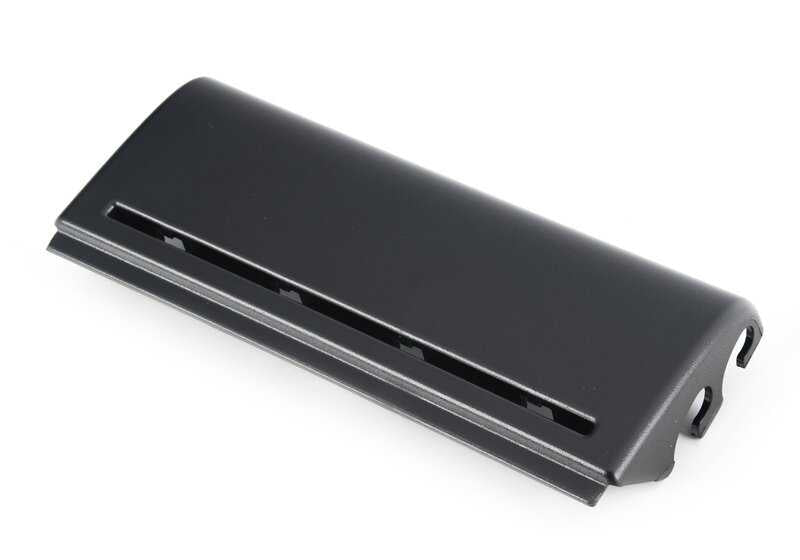 Embels Embels OEM 52207015999 para BMW E46. BMW original.