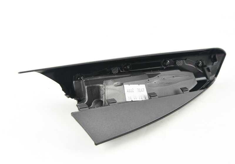 Embellecedor esquina puerta delantera derecha OEM 51339460516 para BMW X3 F97N, G01, G01N. Original BMW.