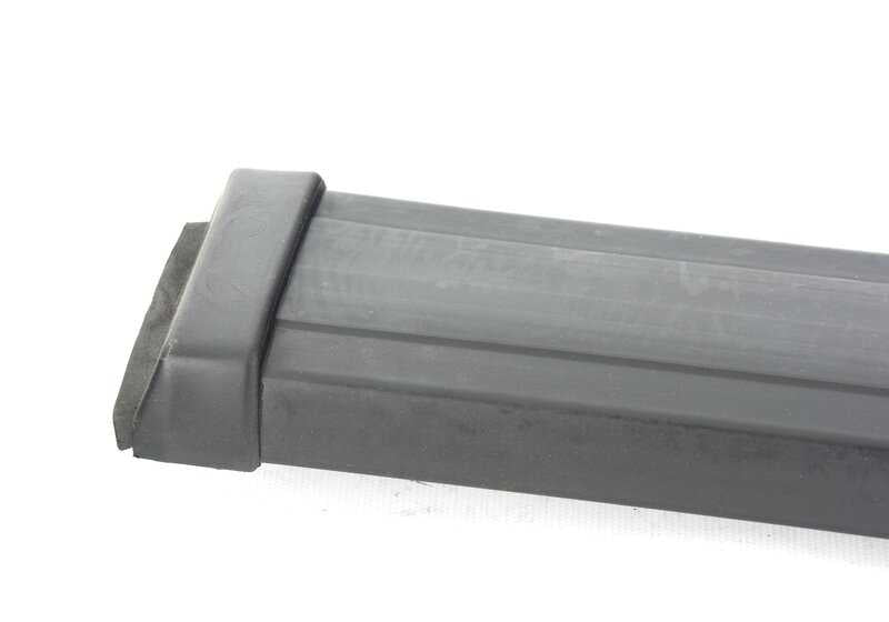 Barre en caoutchouc arrière pour la série BMW 3 E21 (OEM 51121841072). BMW d'origine