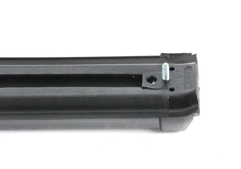 Barre en caoutchouc arrière pour la série BMW 3 E21 (OEM 51121841072). BMW d'origine