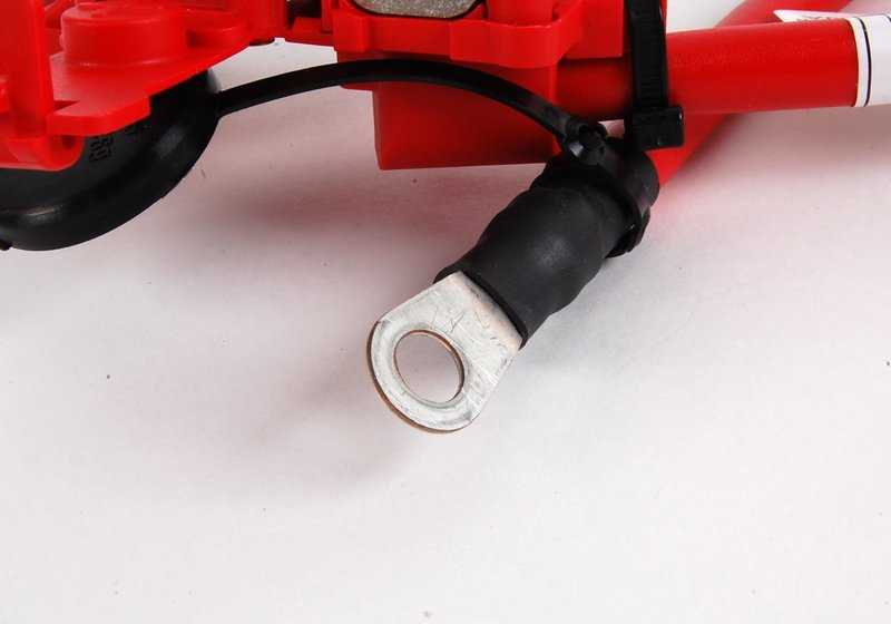 Câble de batterie positif OEM 61129217031 pour BMW E82, E88, E90, E91, E92, E84. BMW d'origine.