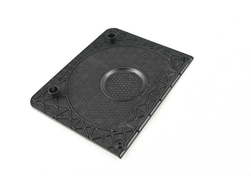 Central Subwoofer Cover OEM 65136976960 für BMW E60, E61. Original BMW.
