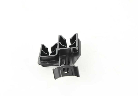 Clipe de fixação de OEM 16128485706 para BMW G42, G20, G21, G28, G80, G22, G23, G26, G82 e G83. BMW original.