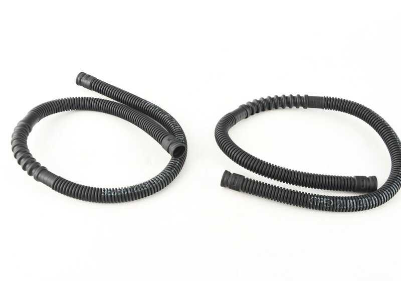 Tubo desagüe agua OEM 54377187745 para BMW E93, F33, F83. Evita filtraciones en el techo duro retráctil. Original BMW.