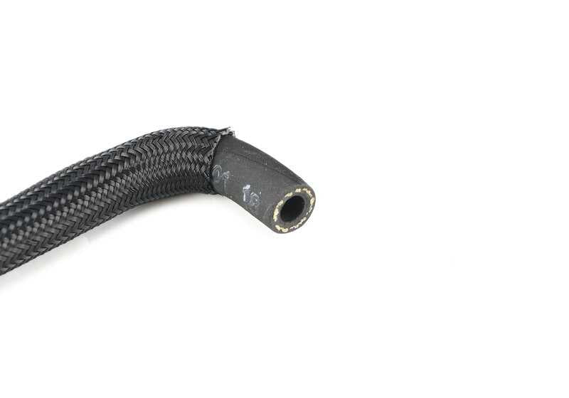 Tubo moldado para BMW Série 5 E39 (OEM 13901433676). BMW original