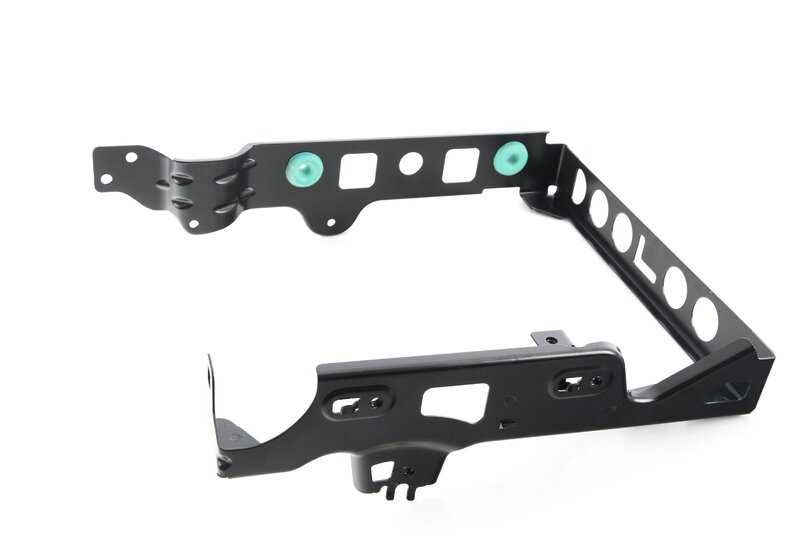 Soporte radiador auxiliar izquierdo OEM 51648073531 para BMW F87. Original BMW.