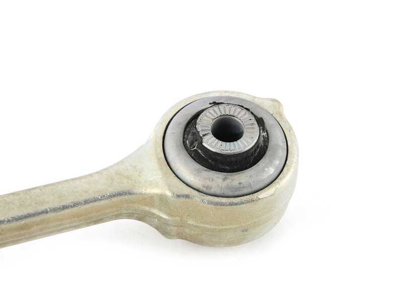 Brazo de suspensión derecho OEM 31106873140 para BMW F26. Original BMW.