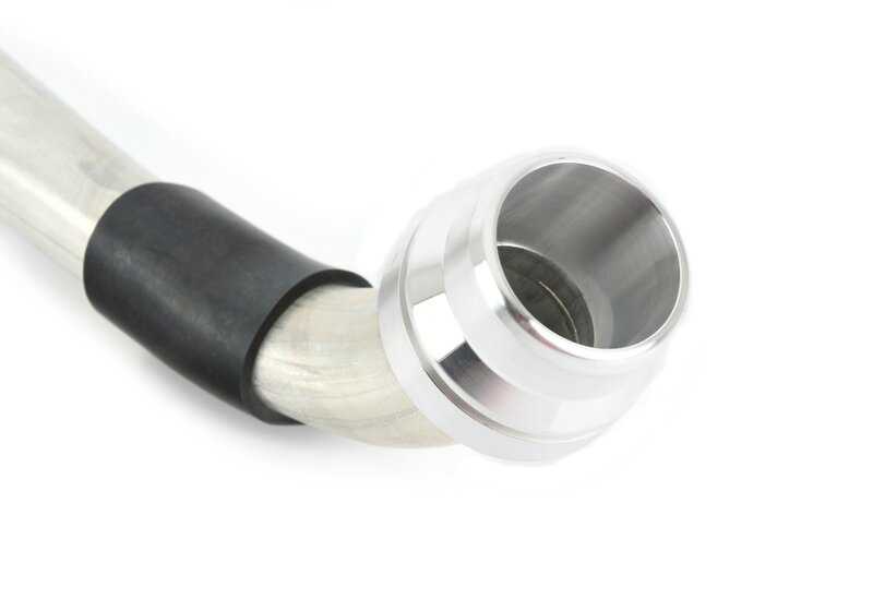 Tubo de retorno del radiador OEM 11538630023 para BMW F20, F21, F22, F23, F30, F31, F34, F32, F33, F36, G30, G31, G32, G11, G12, G01, G02. Original BMW.