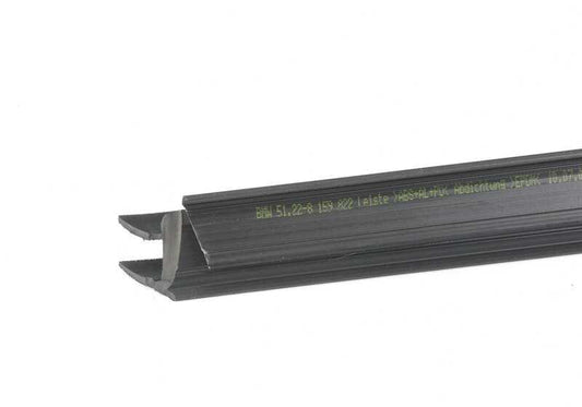 Moldura interior trasera derecha OEM 51228159822 para BMW E39. Original BMW.