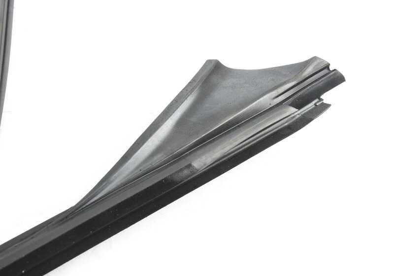 Guía de ventanilla puerta delantera derecha OEM 51337349636 para BMW F48, F49. Original BMW.