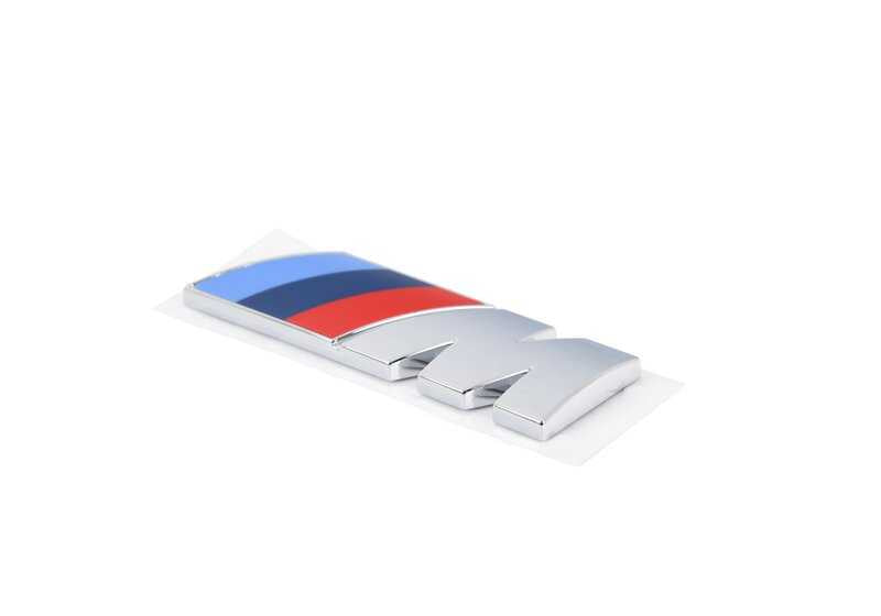 Emblema lateral OEM 51145A1A159 para BMW Serie 4 G22 {420d, 420d xDrive, 420i, 420i xDrive}. Original BMW.