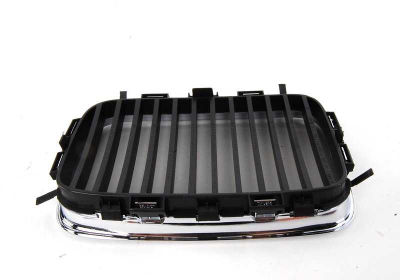 Rejilla decorativa derecha OEM 51138206610 para BMW E36. Pieza original BMW.