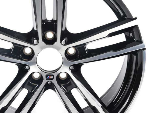 M Aluminium-Doppelspeichenrad 719 hinten OEM 36118009703 für BMW F20, F21, F22, F23... und mehr. Original BMW.