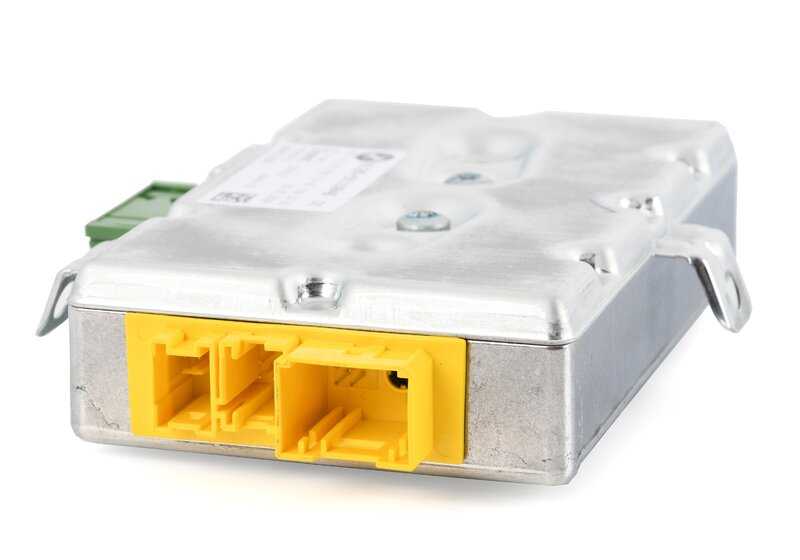 Passenger door module for BMW 5 Series E60, E61, 6 Series E63, E64 (OEM 61359110846). Original BMW