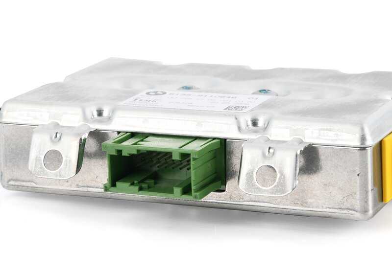Passenger door module for BMW 5 Series E60, E61, 6 Series E63, E64 (OEM 61359110846). Original BMW