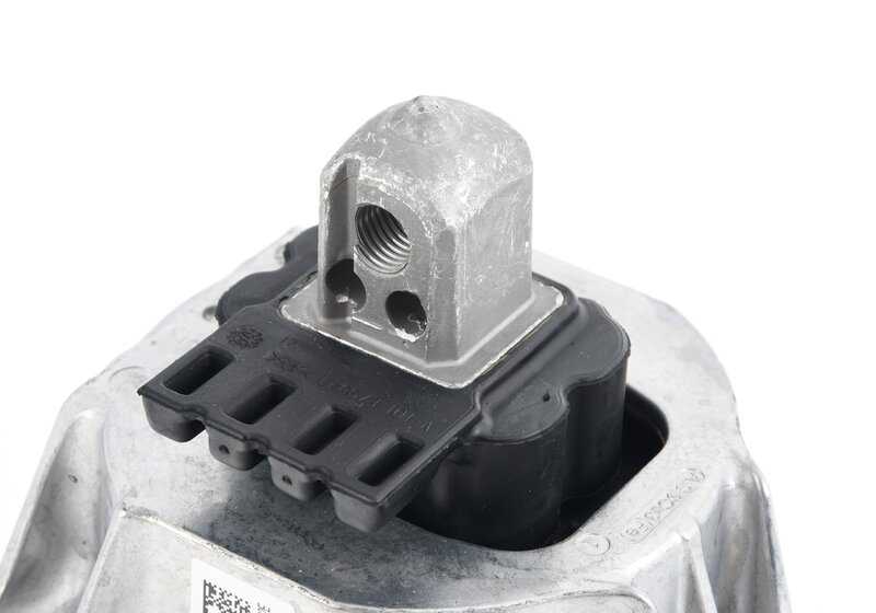 Soporte de motor derecho OEM 22118089822 para BMW F90, F91, F92, F93. Original BMW.