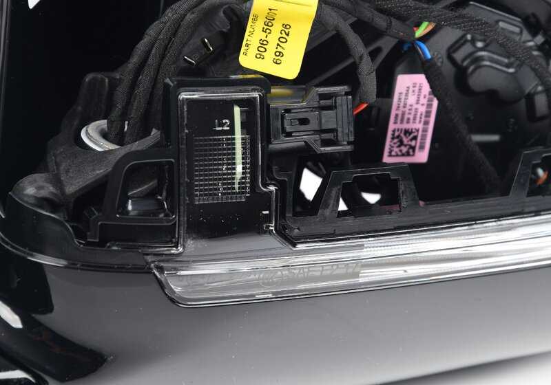 Espejo retrovisor exterior izquierdo calefactado con memoria OEM 51168080291 para BMW F95. Original BMW.