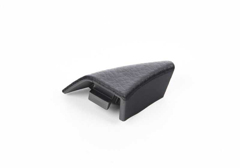 Tapa embellecedora para ranura del cinturón izquierda OEM 51437312847 para BMW F23, F23N. Repuesto original BMW.