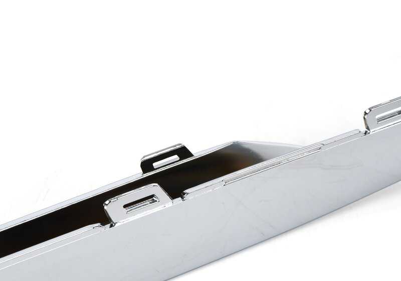 Moldura embellecedora Luxury Line izquierda OEM 51117432623 para BMW F32, F33, F36. Original BMW.