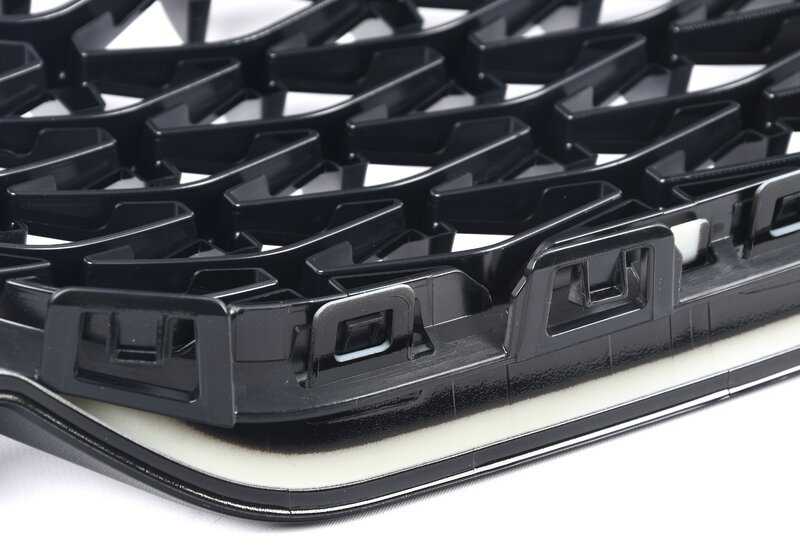 Grade decorativa frontal para BMW 2 F44 Series (OEM 51135A39378). BMW original