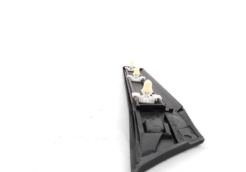 Juego de reequipamiento listones parachoques M delantero OEM 82119403140 para BMW Serie 3 E36. Original BMW.