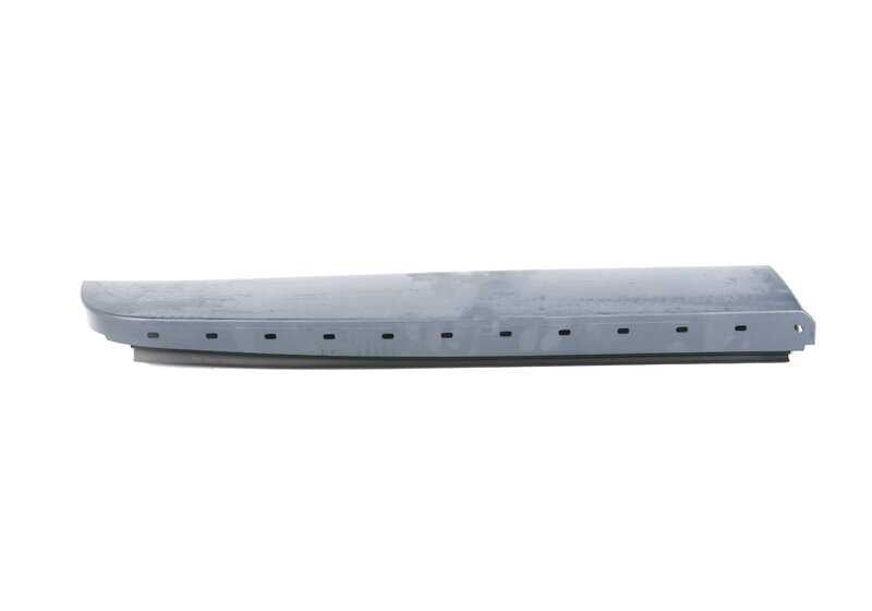 Moldura lateral puerta trasera derecha OEM 51138052084 para BMW X3 F25 y X4 F26. Original BMW.
