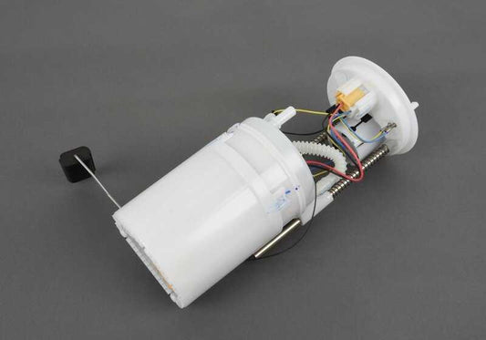 Unidade de bombeamento para BMW X5 F15 (OEM 16115A24064). BMW original