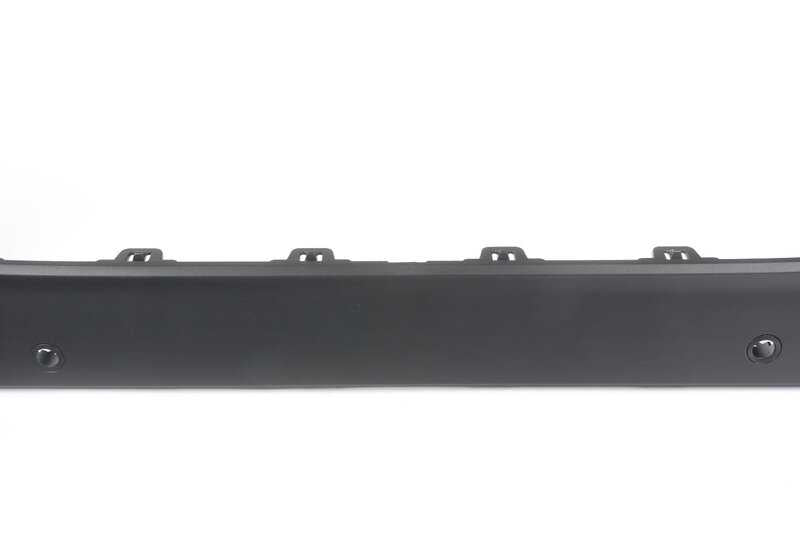 Moldura para parachoques trasero OEM 51127389890 para BMW F26. Original BMW.
