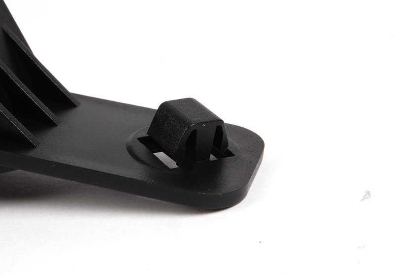 Soporte del canal de llenado OEM 61668042867 para BMW E90, E90N, E91, E91N, E92, E92N, E93, E93N. Original BMW.