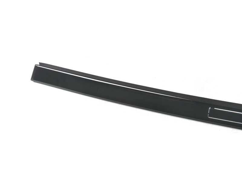Moldura embellecedora de techo pintada izquierda OEM 51138061449 para BMW F82, F83. Original BMW.