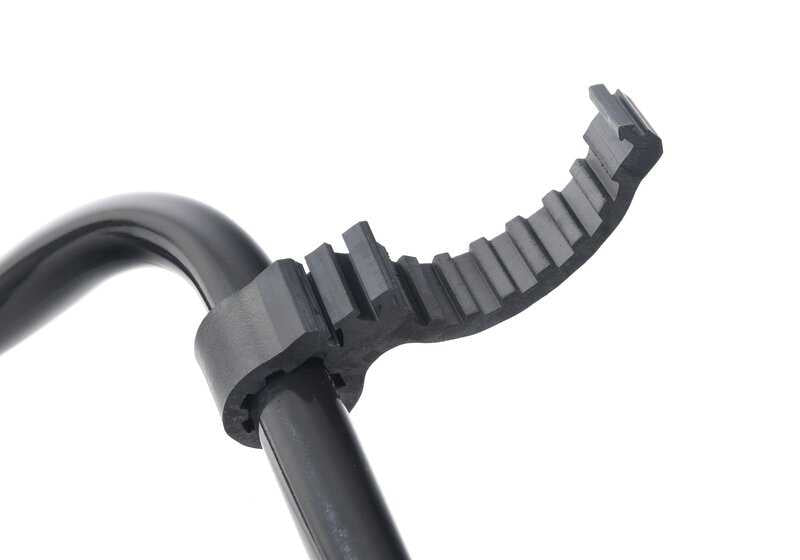 Radiatore dell'olio TUBO DI CAMPIO OEM 17228654911 per BMW G20, G20N, G21, G21N, G22, G22N, G23, G23N, G26, G26N, G42. BMW originale.