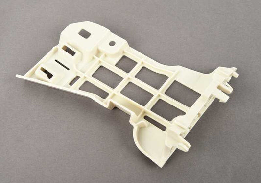 Guía inferior izquierda OEM 51117475193 para BMW G11, G12. Original BMW.