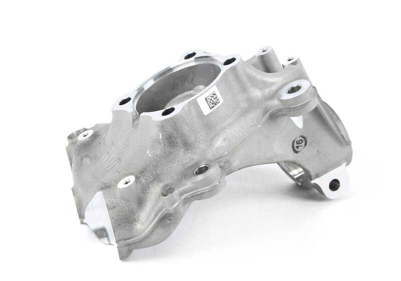 Soporte de mangueta con corrección de caída izquierdo OEM 31216858313 para BMW F32, F33, F36. Original BMW.
