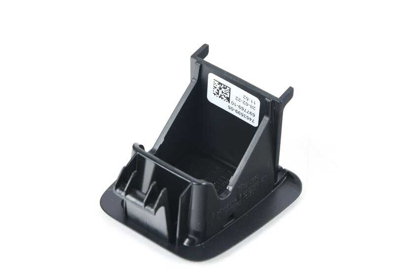 Isofix cover for BMW 5 Series G31, G31N, 6 Series G32, G32N (OEM 52207453599). Genuine BMW.