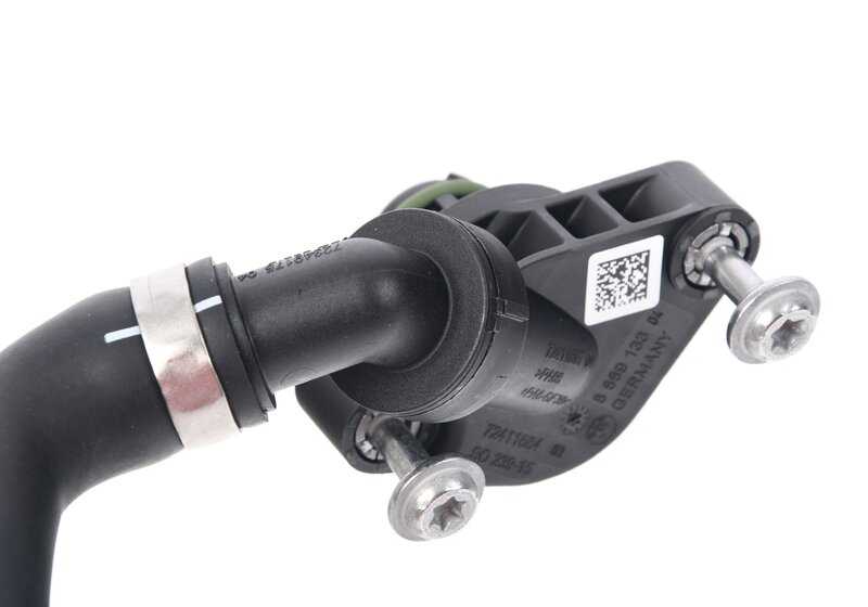 Tubo de ventilación OEM 11158669133 para BMW G30 y G31 (M550i xDrive, ALPINA B5). Compatible con motores N63B desde 2019 hasta 2024. Original BMW.