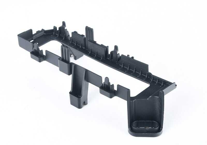 OEM adapter plate 12907857152 for BMW F90, F91, F92, F93. Original BMW.