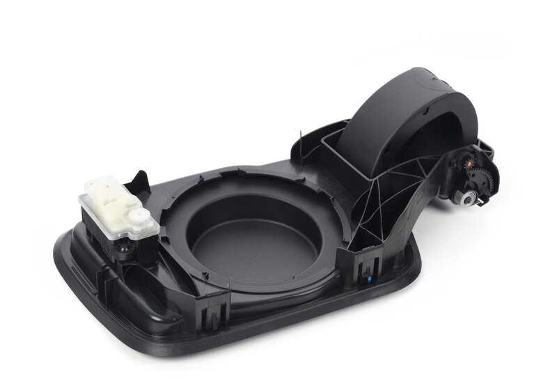 Tapa protectora del conector de carga OEM 51177358843 para BMW Serie 7 G11, G12 (740e, 745e, 740Le, xDrive). Compatible con modelos híbridos enchufables. Original BMW.