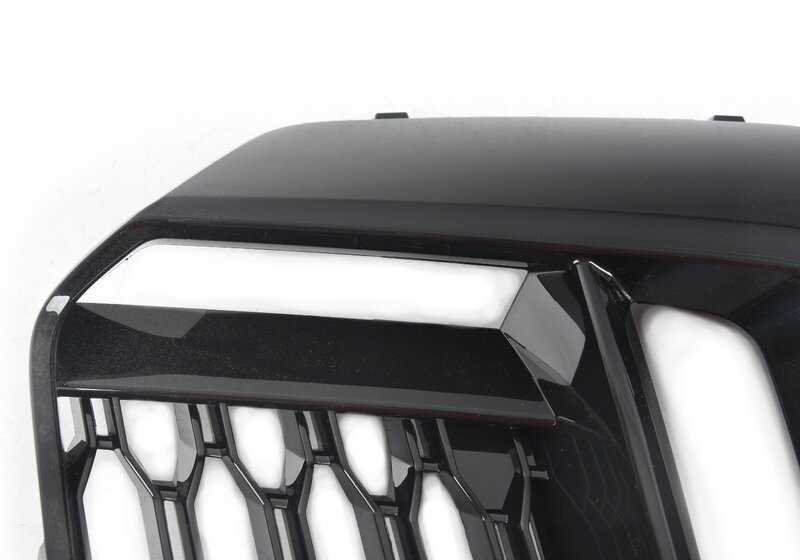 Rejilla lateral derecha OEM 51118075488 para BMW Serie 2 Gran Coupé F44. Original BMW.